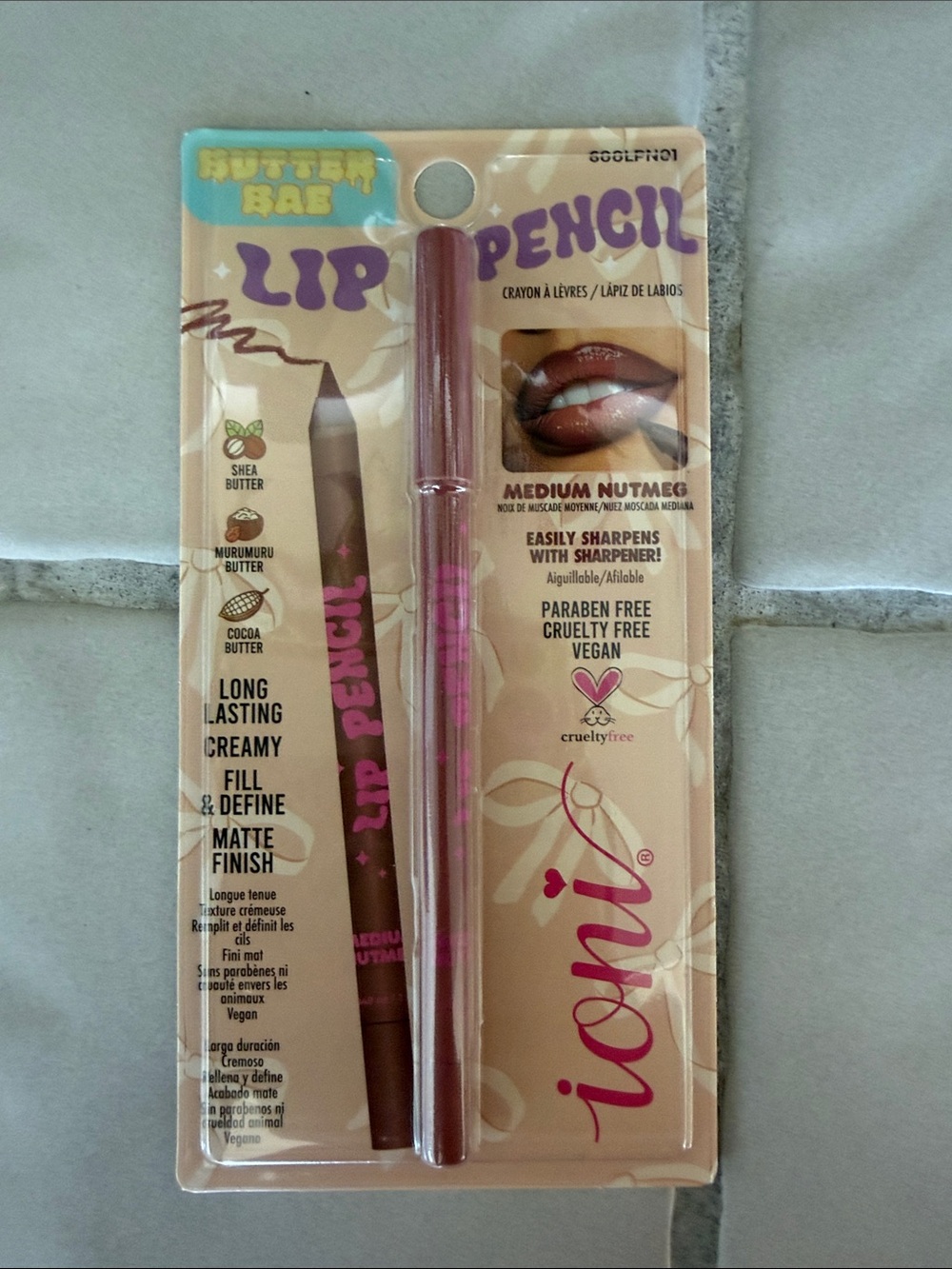 Ioni lip liner
